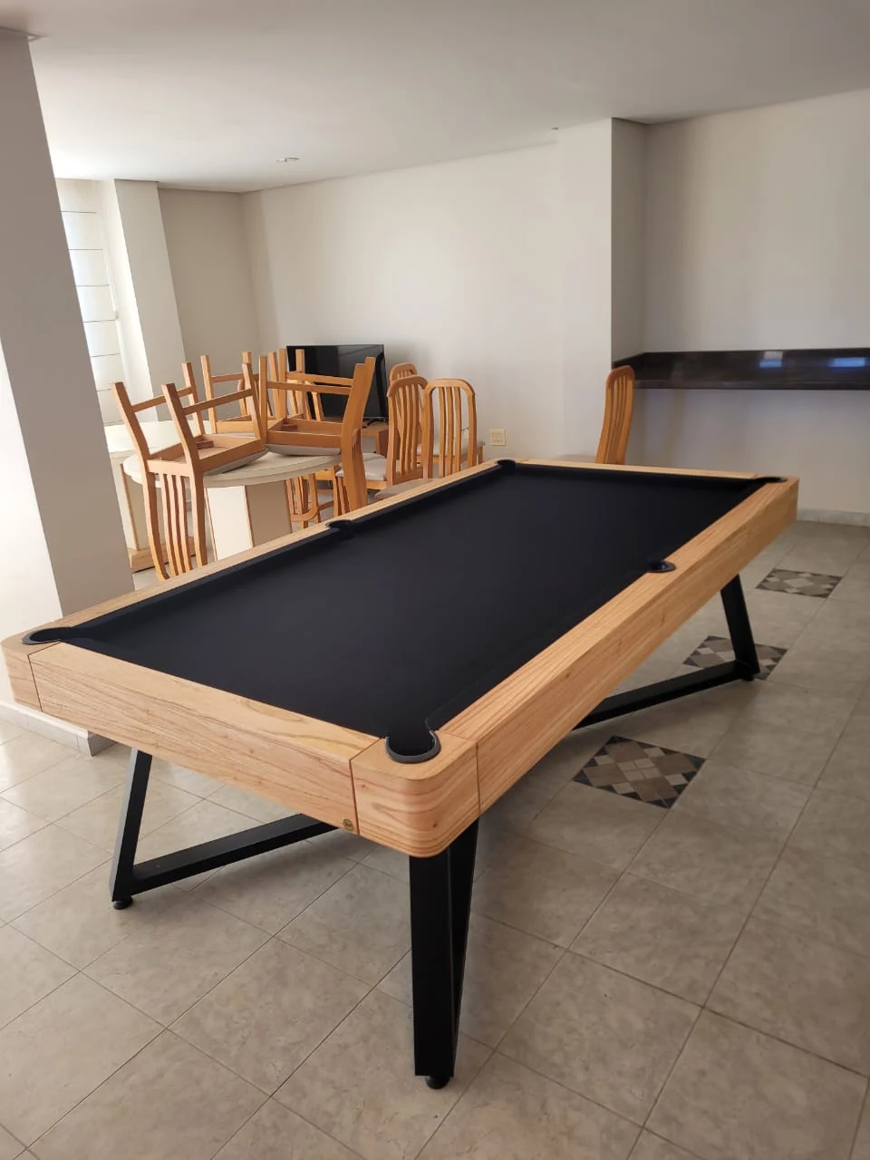 Mesa Elegance instalada em projeto de cliente 3