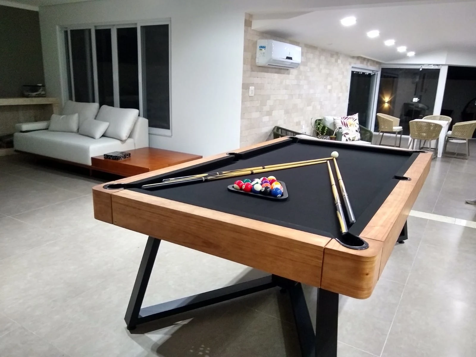 Mesa Elegance instalada em projeto de cliente 5