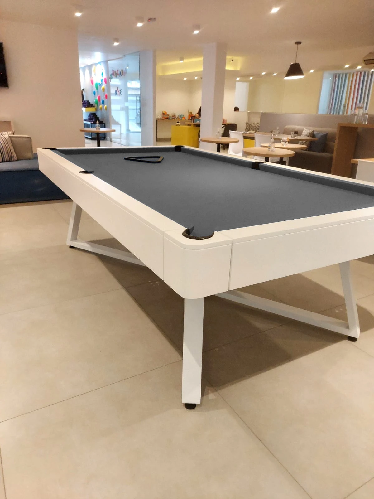 Mesa Elegance instalada em projeto de cliente 8